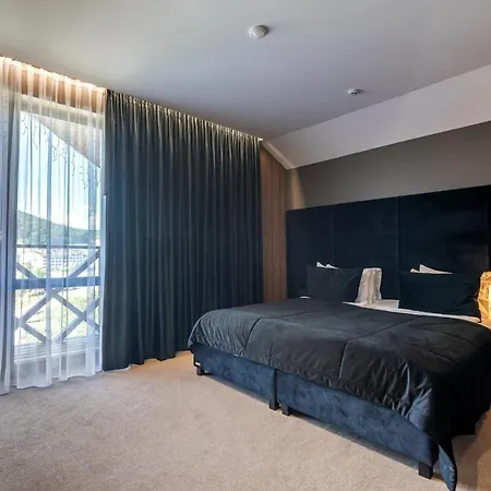 Hotel Mk *