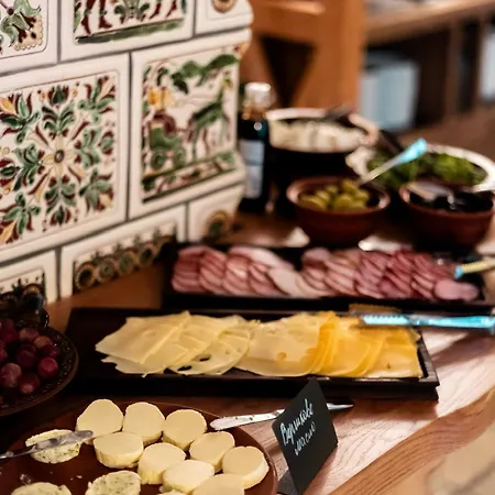 Mk Ξενοδοχείο Μπούκοβελ